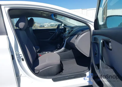 2015 Hyundai Elantra Se z USA, uszkodzony, nr VIN 5NPDH4AE0FH599473